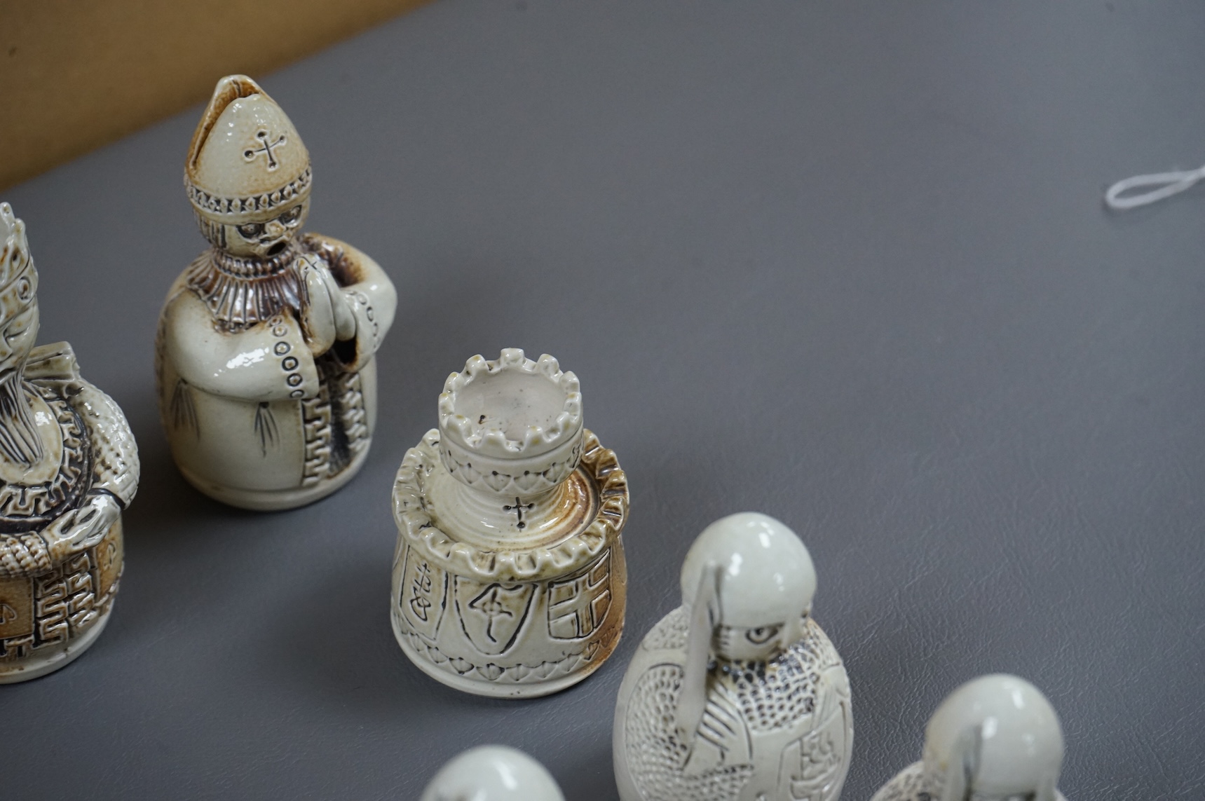 Guy Sydenham (1916-2005), set of 16 white side chess pieces, tallest 11.5cm